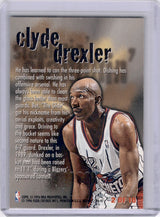 Clyde Drexler 1996 Fleer Metal Steel Slammin' HOF Insert Rockets