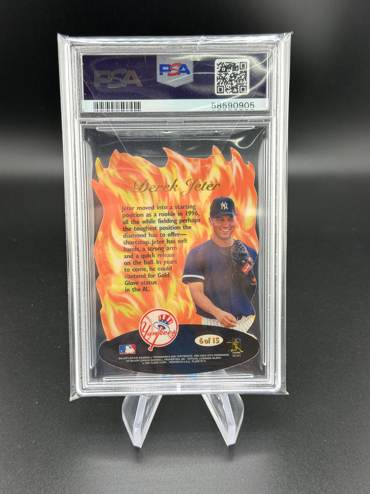Derek Jeter 1997 Flair Showcase Hot Gloves Die Cut PSA 8 Yankees HOF